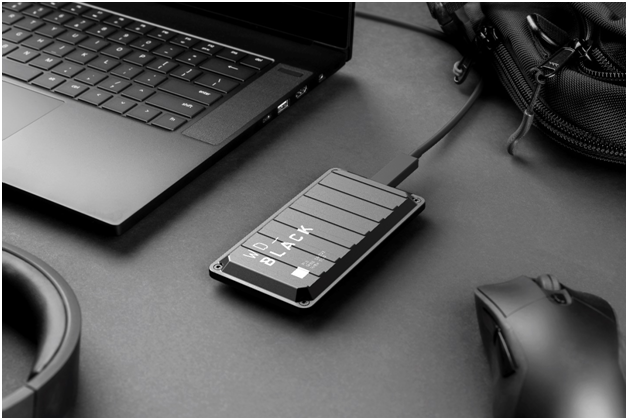 西部数据携其全新创新成果参加CES 2020，展示业界迄今首款8TB USB 3.2 Gen 2移动固态硬盘样机